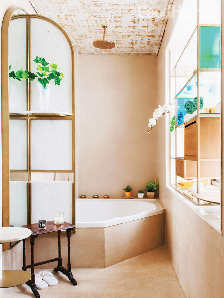 Corner Bathtub