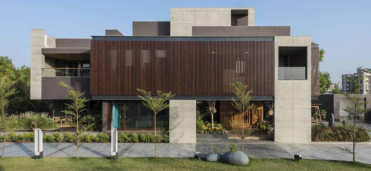 Three distinct structures make up this large family home | Goodhomes.co.in