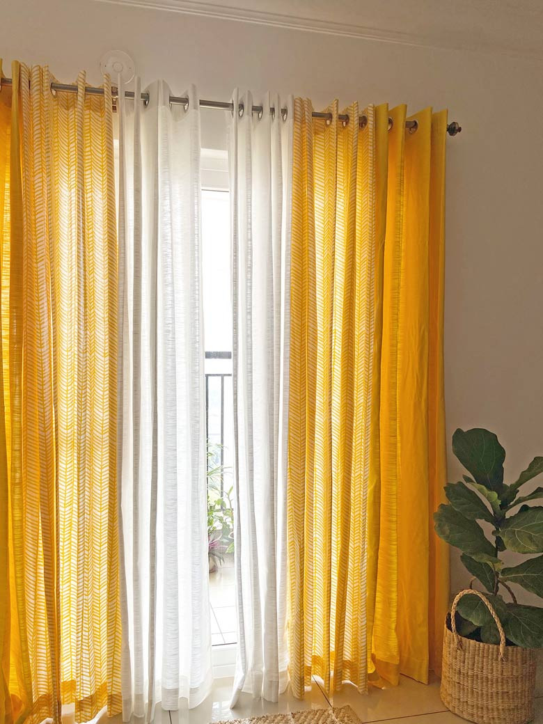 Perfect Curtains For Your Living Room, How To Choose Curtains For Living Room India