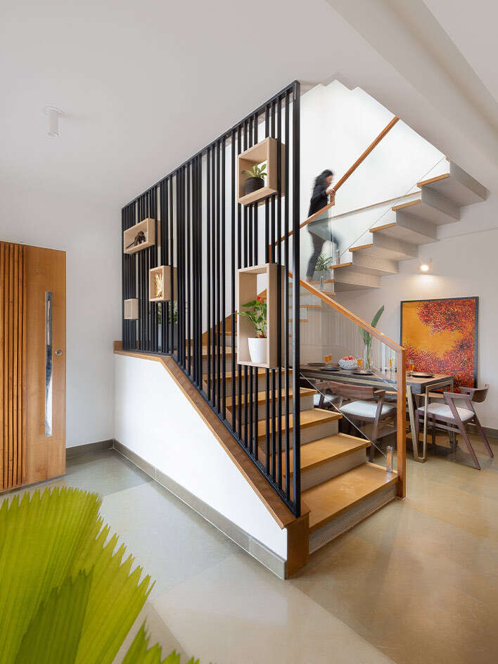 Shilpa Sambargi Creates a Soulful Home on a Compact Urban Plot in ...