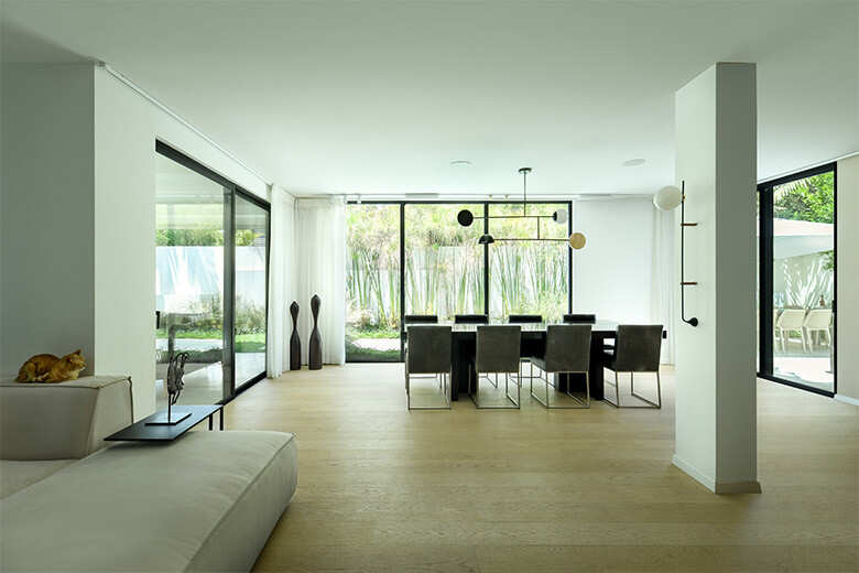 Architect Israel Nottes Designs His Family Home In Ra’anana, Israel ...