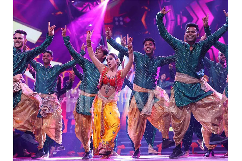 Watch Sara Ali Khan dance at Filmfare Awards 2024 on Feb 18 on Zee TV ...