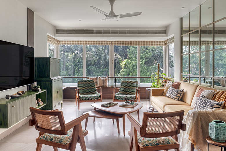 Inside a Airy, Bright South Mumbai Home That Overcame RCC Wall ...